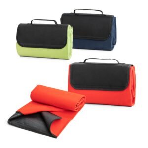 RILEY. EPE-lined picnic blanket (180 g/m²)
